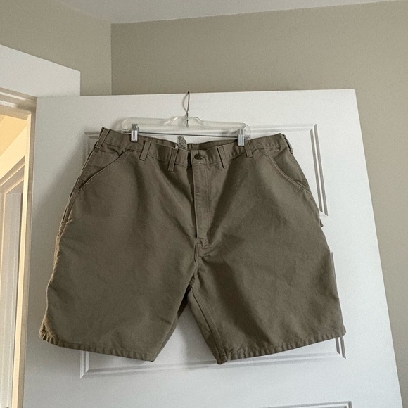 Carhartt Men's Khaki Cargo Shorts 44 waist - Picture 2 of 7